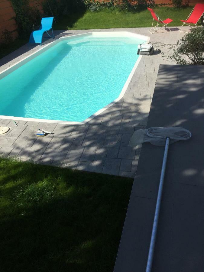 Cugnaux Toulouse Metropole Ouest Chambre Privee De Luxe - Sdb Wc Privee Terrasse Piscine Aqua Bike Exterior photo